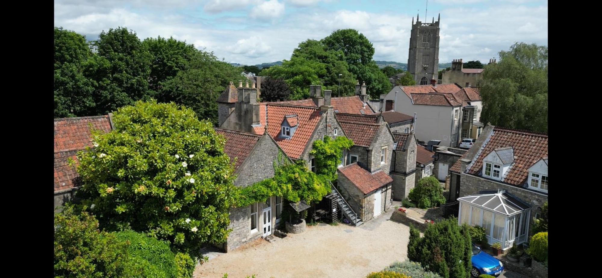 The Old Manor House Hotel Keynsham Exterior photo